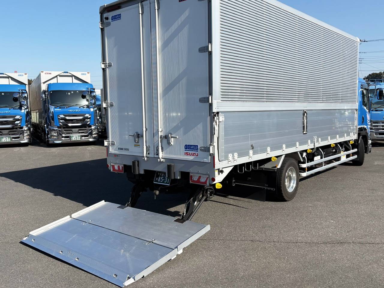 株式会社エコサービス｜事業紹介｜一般貨物自動車運送｜4ｔトラックの写真